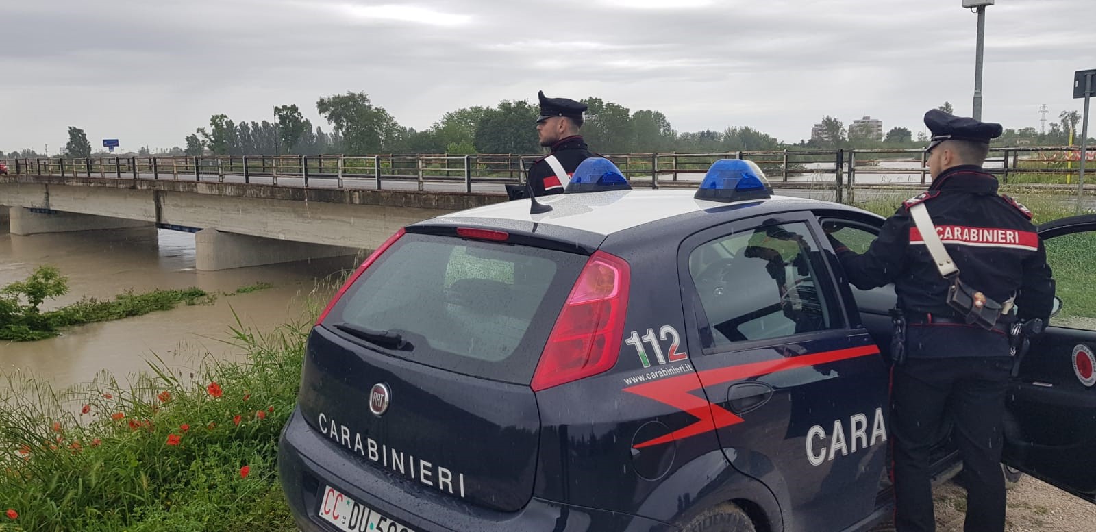 Tragedia a Ostellato. Si suicida gettandosi dalla torretta per il birdwatching