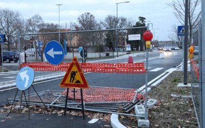 Temporaneamente chiuso l’accesso alle aree di parcheggio “Ex Brunelli” ed “Ex Mof” per la posa della nuova segnaletica