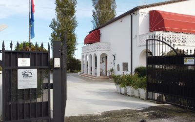 Pennellate su due ruote. Un viaggio lento nei luoghi di Carlo Tassi