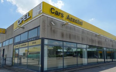 Svuotata la concessionaria. Decine di denunce dai clienti della Azzolini Cars