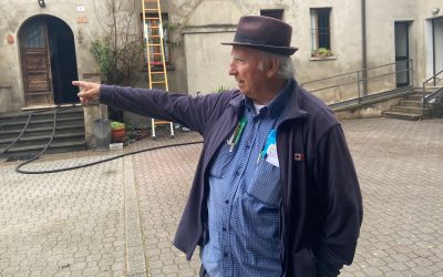 Canonica a fuoco. Il prete: “Ho visto l’elicottero e ho pensato fosse la fine”