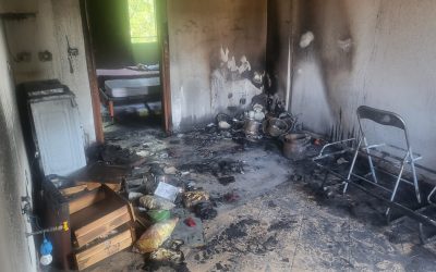 Si sveglia e salva i figli dall’incendio: “Una casa così non si dà a nessuno”