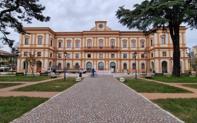Scuole “Cadore” e “Gramsci”, prevista la riqualificazione dei giardini