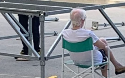 Ariostea in fiera. Un cittadino protesta, intervengono i vigili urbani