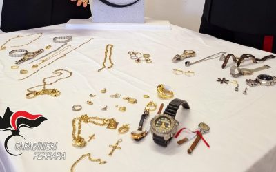 Truffatore scoperto si getta dalla finestra e viene arrestato