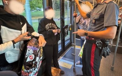 Carabinieri sugli autobus scolastici: “compagni di viaggio” contro bullismo e spaccio