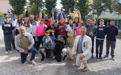Addio alla plastica monouso: nuovi erogatori d’acqua e borracce per tutti gli alunni