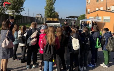 Gli alunni della “Fattibello” diventano carabinieri per un giorno