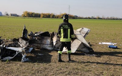 Precipita ultraleggero a Ferrara, morto il pilota