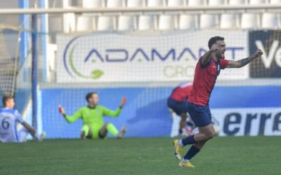 Ars et Labor, poche idee e tanti fischi. Il Pietracuta fa festa