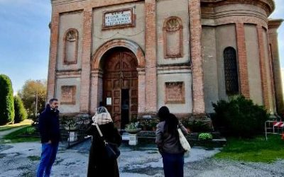 Caduta calcinacci e distacco di un infisso, chiuso il Santuario della Celletta