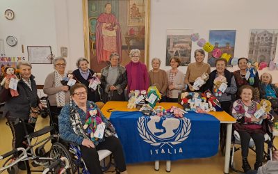 Gli ospiti della Casa per Anziani Betlem di Ferrara realizzano Pigotte per l’Unicef