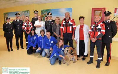 Carabinieri in visita ai giovani pazienti di Cona