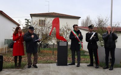 Inaugurata a Pilastri “La scarpa rossa”