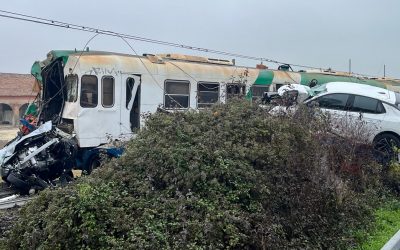 Sicurezza ferroviaria in discussione dopo lo scontro a Bondeno
