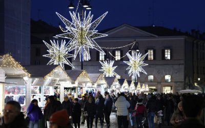 Ferrara si accende: oltre 130 km di luminarie in centro storico
