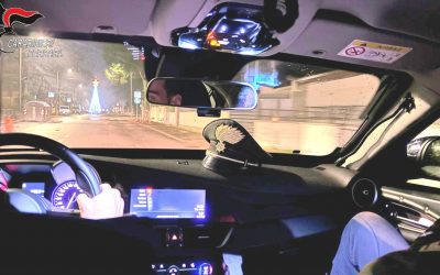 Minorenne fugge all’alt dei Carabinieri: inseguito e trovato con hashish