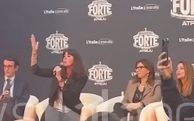 “Poveri comunisti”. Ramaciotti accanto a Bernini, Adi e Link: “Prenda le distanze”