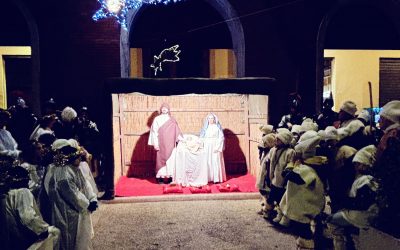 Grande partecipazione per il presepe vivente e i mercatini di natale