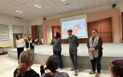 Occhiobello: lezione su menarca e ciclo per le ragazze con l’ostetrica Marcello