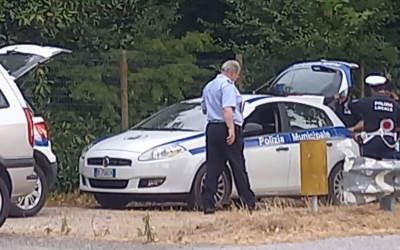 Scatta il blitz per un’officina abusiva ad Argenta: maxi multe e sequestri