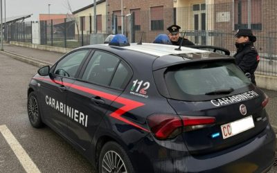 Litiga con la moglie e aggredisce i carabinieri. Un 43enne finisce in manette