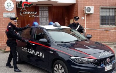 Minaccia di incendiare la casa e uccidere l’animale domestico: 38enne arrestato