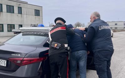 Continua a spacciare durante la messa alla prova, arrestato