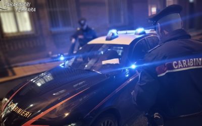 Va sotto casa dell’ex nonostante il braccialetto elettronico e spintona i carabinieri