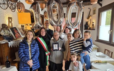 Cent’anni per Bruno Castaldini, la festa con famiglia e assessore