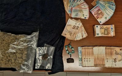 Blitz anti spaccio. La Mobile arresta 24enne con mezzo chilo di droga