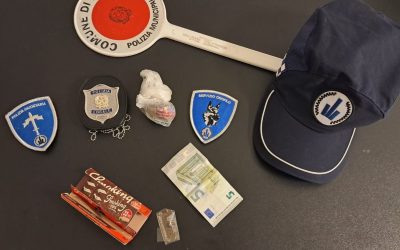 La Polizia Locale ferma pusher pluripregiudicato in piazza Toti