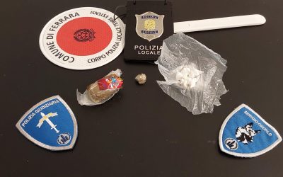 Fuga sulle Mura e droga nascosta tra i cassonetti: denunciato pusher