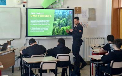 I carabinieri forestali incontrano gli studenti di Bondeno
