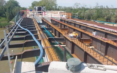 Ponte di Volano, completato il varo dell’impalcato metallico