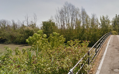Il ponte di via Sabbiosa a Focomorto chiuso al transito veicolare in attesa degli interventi di ripristino