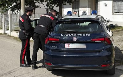Botte e violenza dal compagno: scatta il braccialetto elettronico per un 45enne