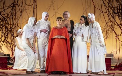 Lella Costa porta al Comunale “Lisistrata”