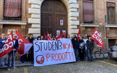 Sciopero scuola: “No a una formazione sempre più aziendale”