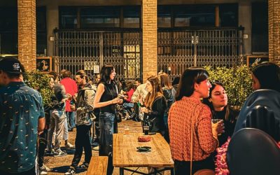 Road Session, musica in mezzo ai tavoli, tra una birra e un concerto