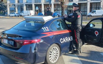 Ruba l’ennesima borsetta in Gad, i carabinieri arrestano scippatore seriale