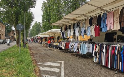 Mercato lunedì. Nuova disposizione dei banchi, concentrazione in piazza XXIV Maggio