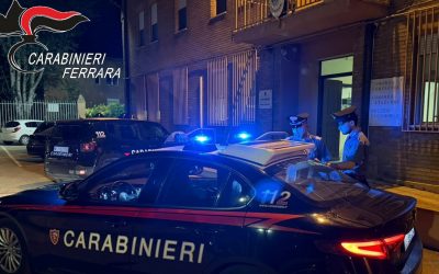 Perseguita la nonna e le occupa la casa al mare