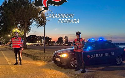 Tampona un’auto e scappa senza soccorrere: scatta il ritiro della patente