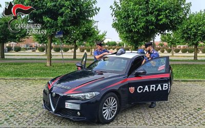 Malore in un centro commerciale, i carabinieri rianimano un 70enne