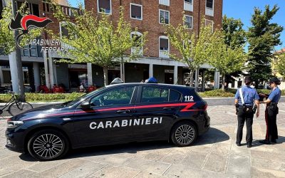Prende a schiaffi e calci la compagna dopo una lite: 33enne arrestato