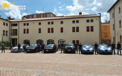 Controlli straordinari nelle zone sensibili della città: identificate 76 persone