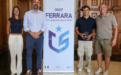 Ferrara celebra i suoi campioni del nuoto: targa del Comune a Gregucci, Miron e Pennetta