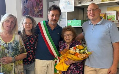 Lina Casari spegne 104 candeline