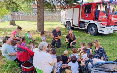 I Vigili del Fuoco hanno affascinato i bimbi di scuole e nidi d’infanzia comunali